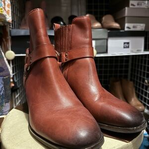 Sam Edelman Size 8 Brown Leather Ankle Boots